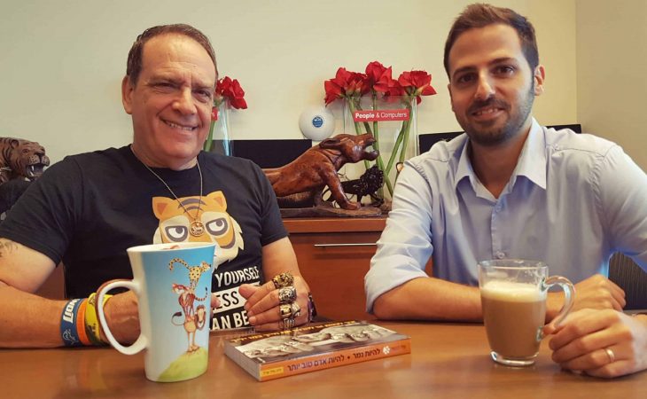 קפה עם מנטור: ראיון עם פלי הנמר